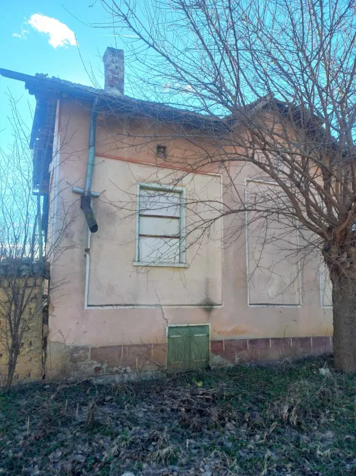 Продава Къща 45.00кв-Садовец Община Долни Дъбник Област Плевен-България