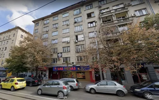 Продава Четиристаен апартамент 105кв-София Община Столична Област София (столица)-България