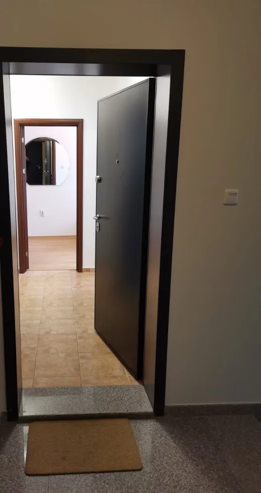 Продава Тристаен апартамент 90кв-Пловдив Община Пловдив Област Пловдив-България