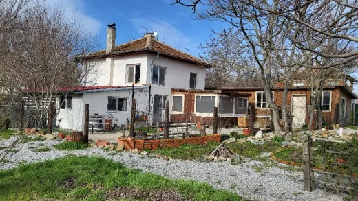 Продава Къща 100кв-Добрич Община Елхово Област Ямбол-България