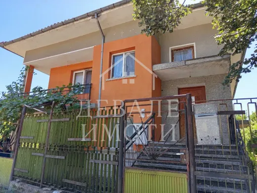 Продава Къща 240кв-Стражица Община Стражица Област Велико Търново-България