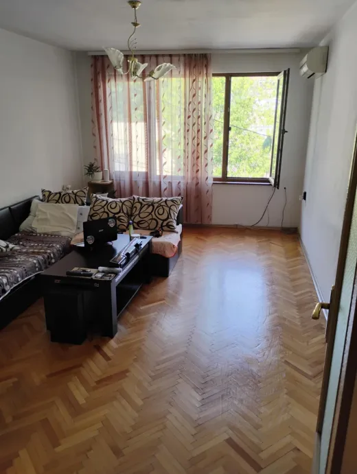 Продава Четиристаен апартамент 138кв-Хасково Община Хасково Област Хасково-България